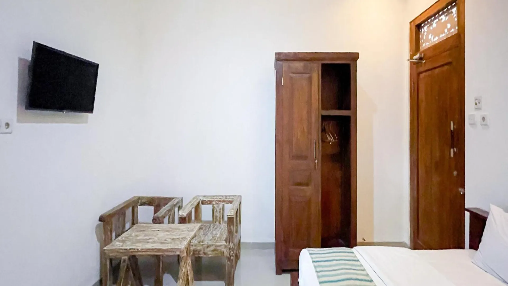 Men Bebas Homestay Near Ubud Mitra Reddoorz