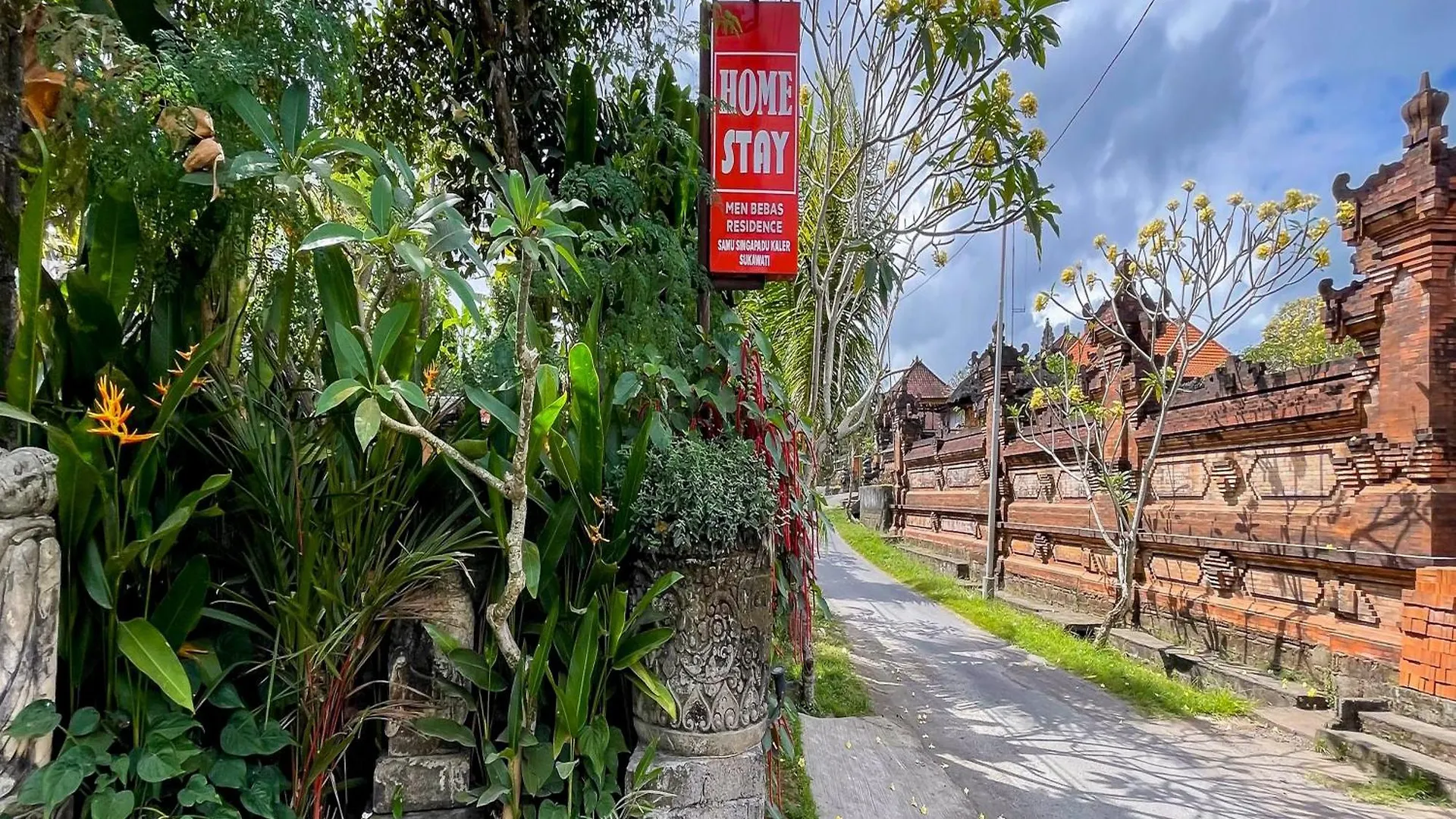 Guest house Men Bebas Homestay Near Ubud Mitra Reddoorz